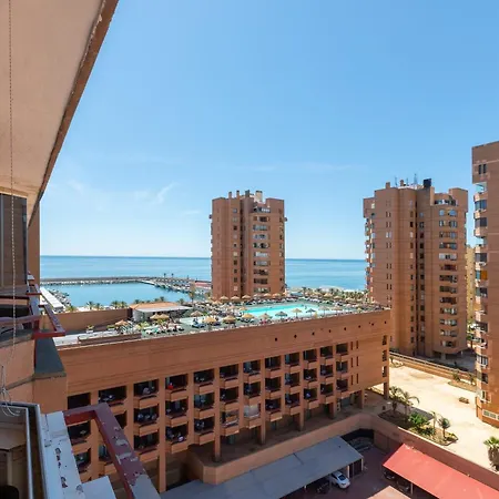 Sunny One Bedroom شقة *